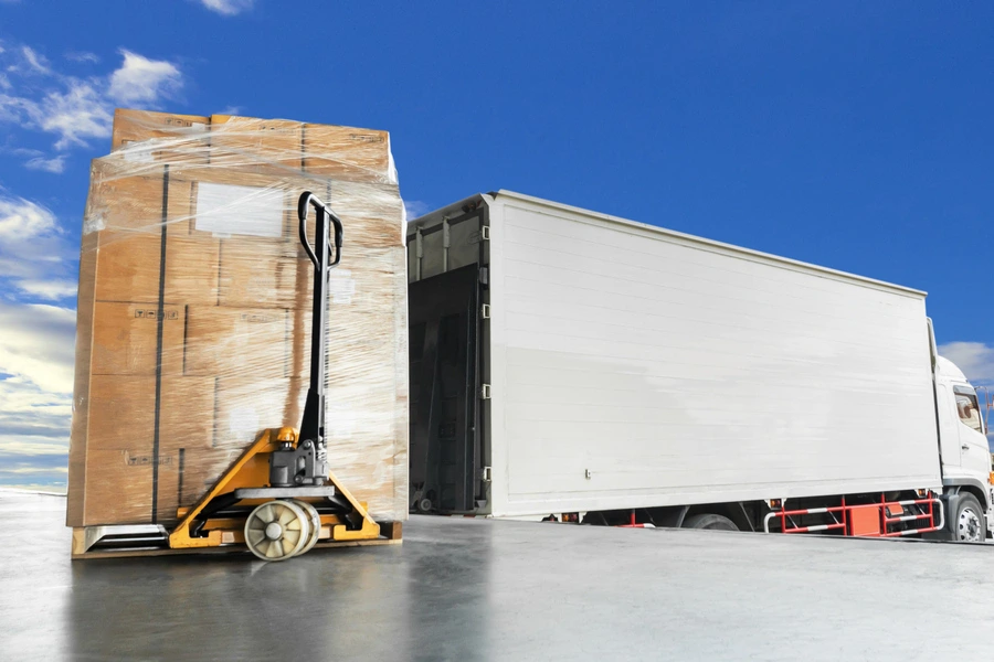 Choosing the Right Shipping Services for Moves Sewaren, NJ